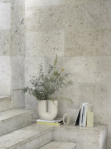 Muuto | Kink Vase | Sand 2 Muuto | Kink Vase | Sand