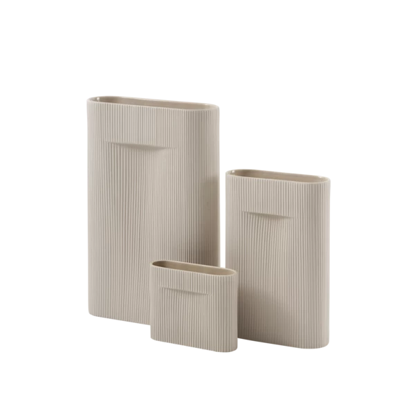 Muuto | Ridge Vase | H16.5 | Beige 4 Muuto | Ridge Vase | H16.5 | Beige