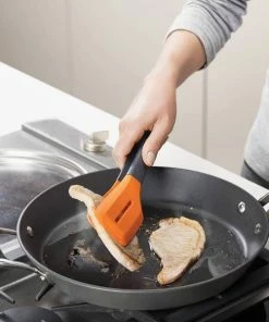 Joseph Joseph Silicone Turner Tongs