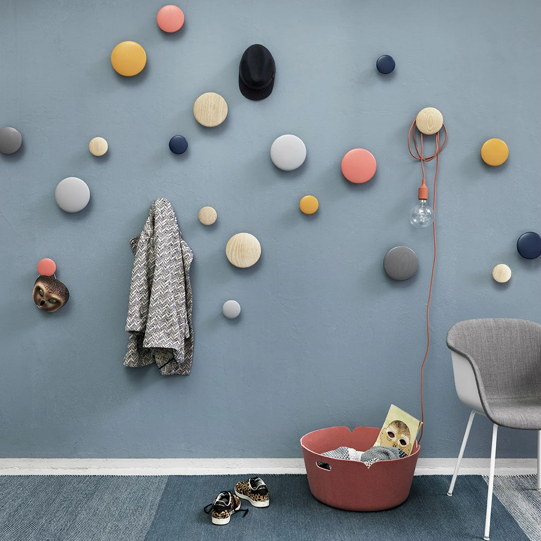 Muuto Muuto The Dots Small Grey Hook Missing Screw 1 Muuto Muuto The Dots Small Grey Hook Missing Screw