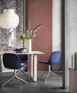 Muuto | Ridge Vase | H48 | Off White 21 Muuto | Ridge Vase | H48 | Off White