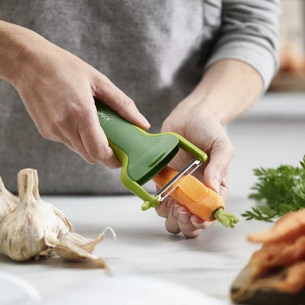 Joseph Joseph Safestore Straight Peeler 1 Joseph Joseph Safestore Straight Peeler