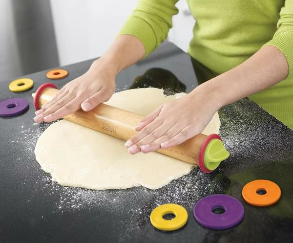 Joseph Joseph Adjustable Rolling Pin 1 Joseph Joseph Adjustable Rolling Pin