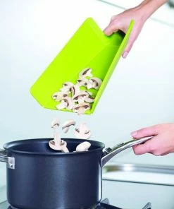 Joseph Joseph Chop 2 Pot Chopping Board
