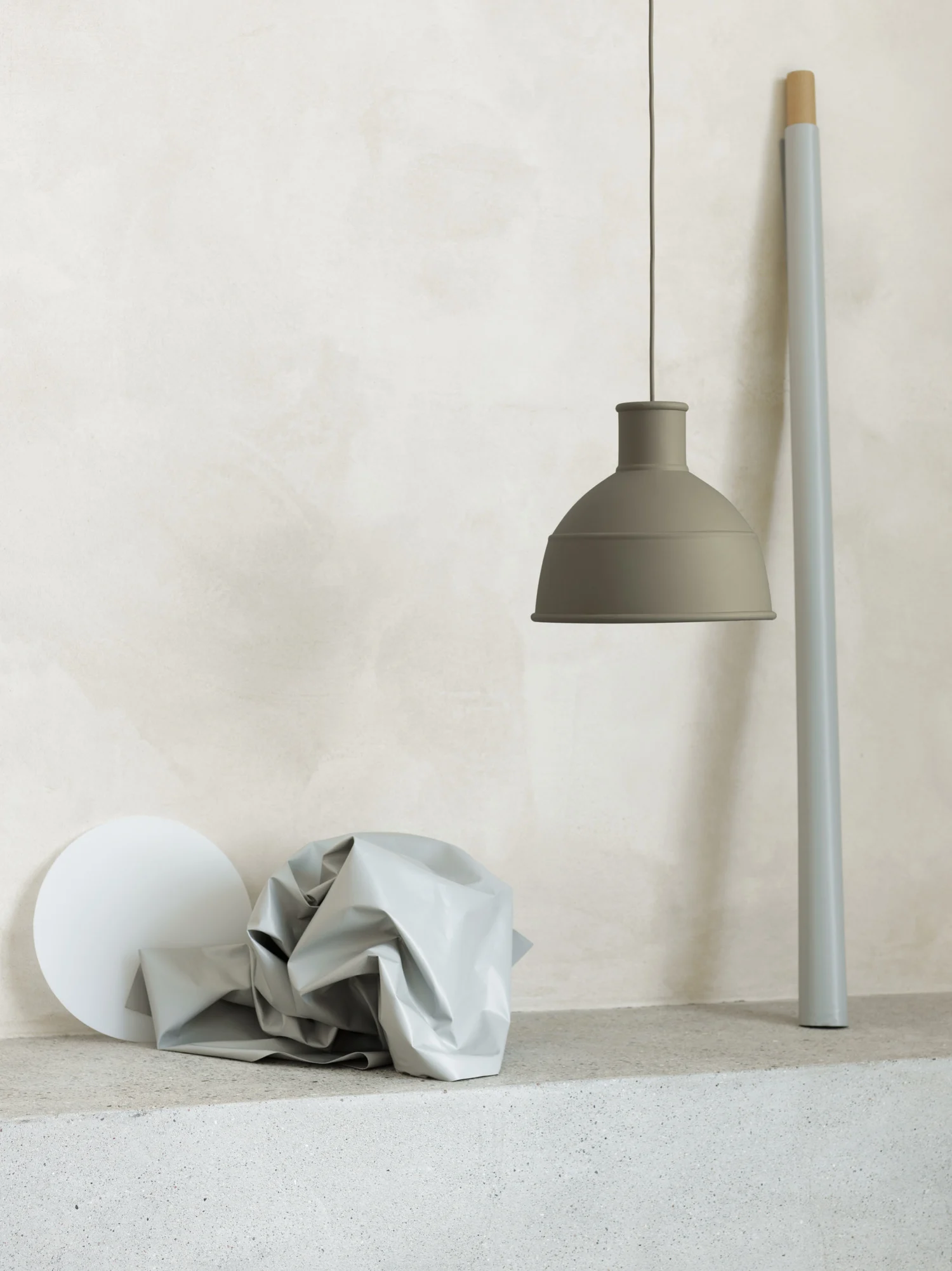 Muuto Unfold Pendant Lamp - Olive 2 Muuto Unfold Pendant Lamp - Olive
