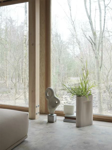 Muuto | Ridge Vase | H48 | Beige 1 Muuto | Ridge Vase | H48 | Beige