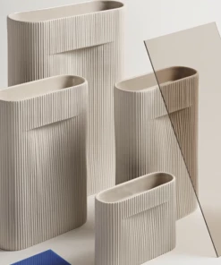 Muuto | Ridge Vase | H35 | Beige