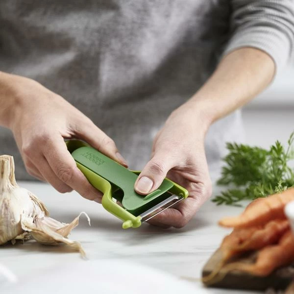 Joseph Joseph Safestore Straight Peeler 2 Joseph Joseph Safestore Straight Peeler