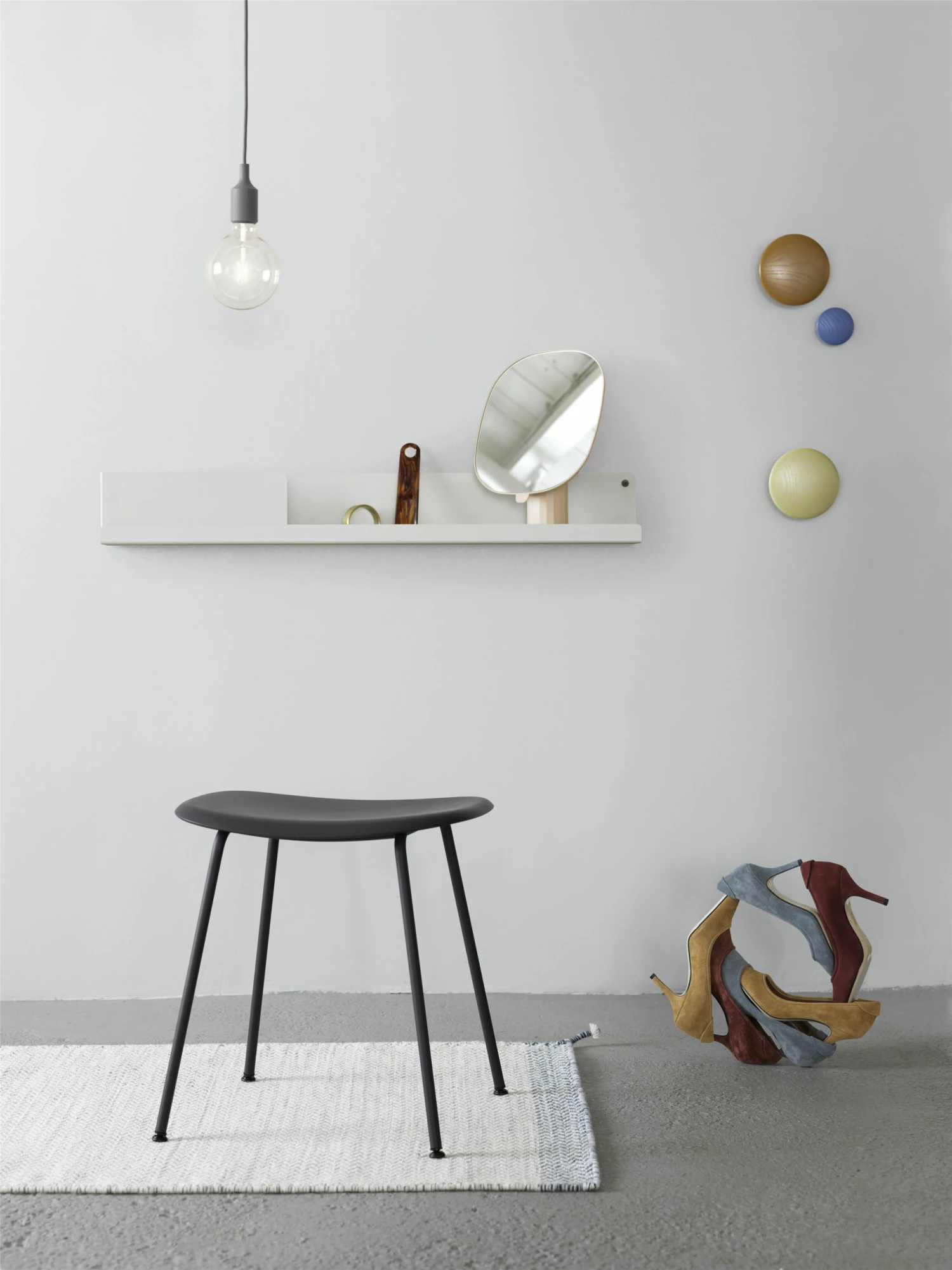Muuto Set of 5 Coat Hook The Dots 3 Muuto Set of 5 Coat Hook The Dots