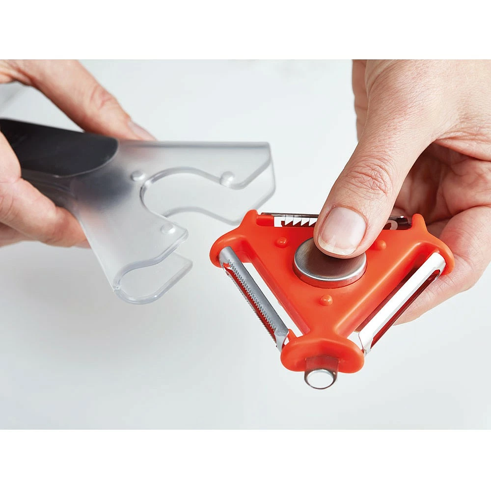 Joseph Joseph Tri Peeler 1 Joseph Joseph Tri Peeler