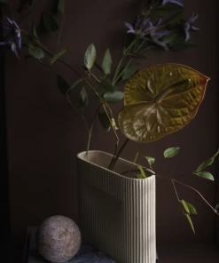 Muuto Ridge Vase Small Beige