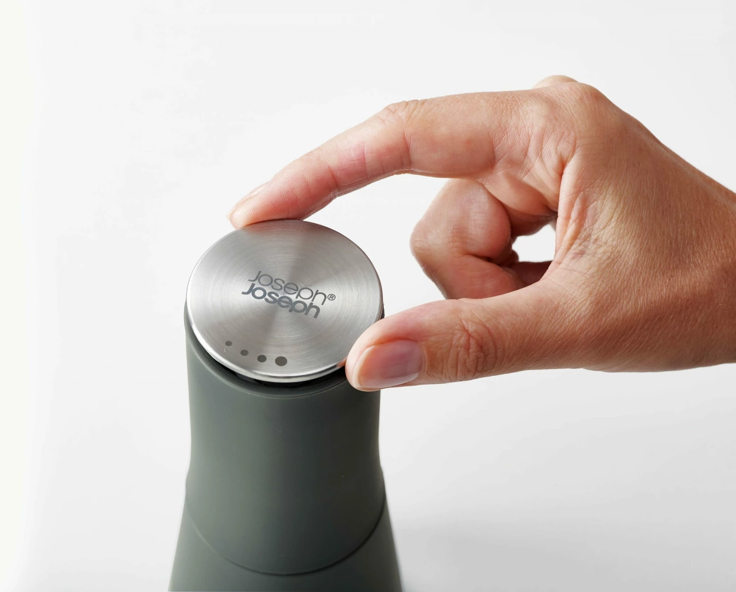 Joseph Joseph Set of 2 Grey Milltop No Spill Salt and Pepper Mills 4 Joseph Joseph Set of 2 Grey Milltop No Spill Salt and Pepper Mills