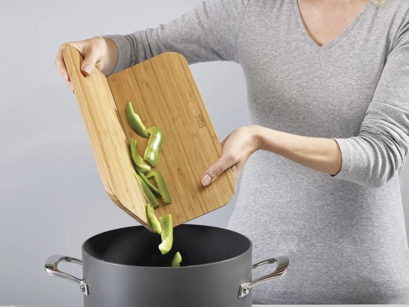 Joseph Joseph Chop2Pot Bamboo Large Chopping Board 2 Joseph Joseph Chop2Pot Bamboo Large Chopping Board