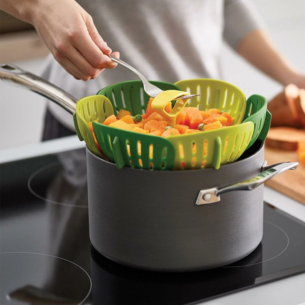 Joseph Joseph Bloom Folding Steamer Basket 3 Joseph Joseph Bloom Folding Steamer Basket