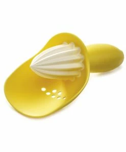 Joseph Joseph Catcher Citrus Reamer