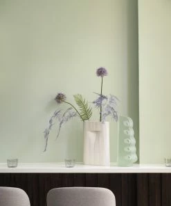 Muuto | Ridge Vase | H48 | Off White 30 Muuto | Ridge Vase | H48 | Off White