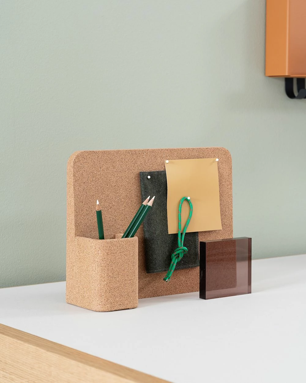 Muuto Story Pinboard Cork 6 Muuto Story Pinboard Cork