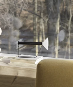 Muuto Lamp Piton Black